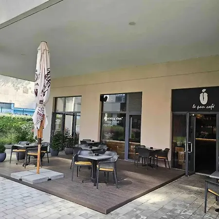 아파트 Amazing View-18th Floor-2 Bedrooms Flat - Free Parking *