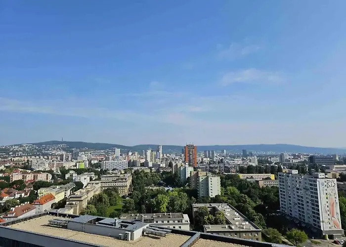 Amazing View-18th Floor-2 Bedrooms Flat - Free Parking דירה *
